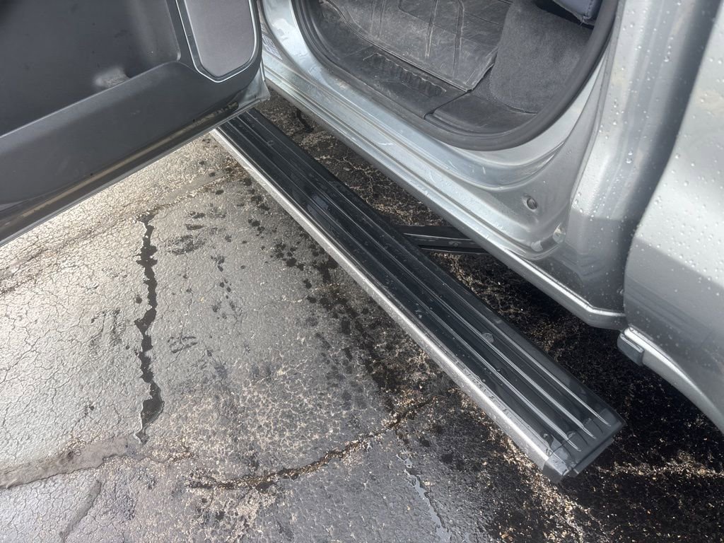 Used 2024 Chevrolet Silverado 1500 High Country image 9