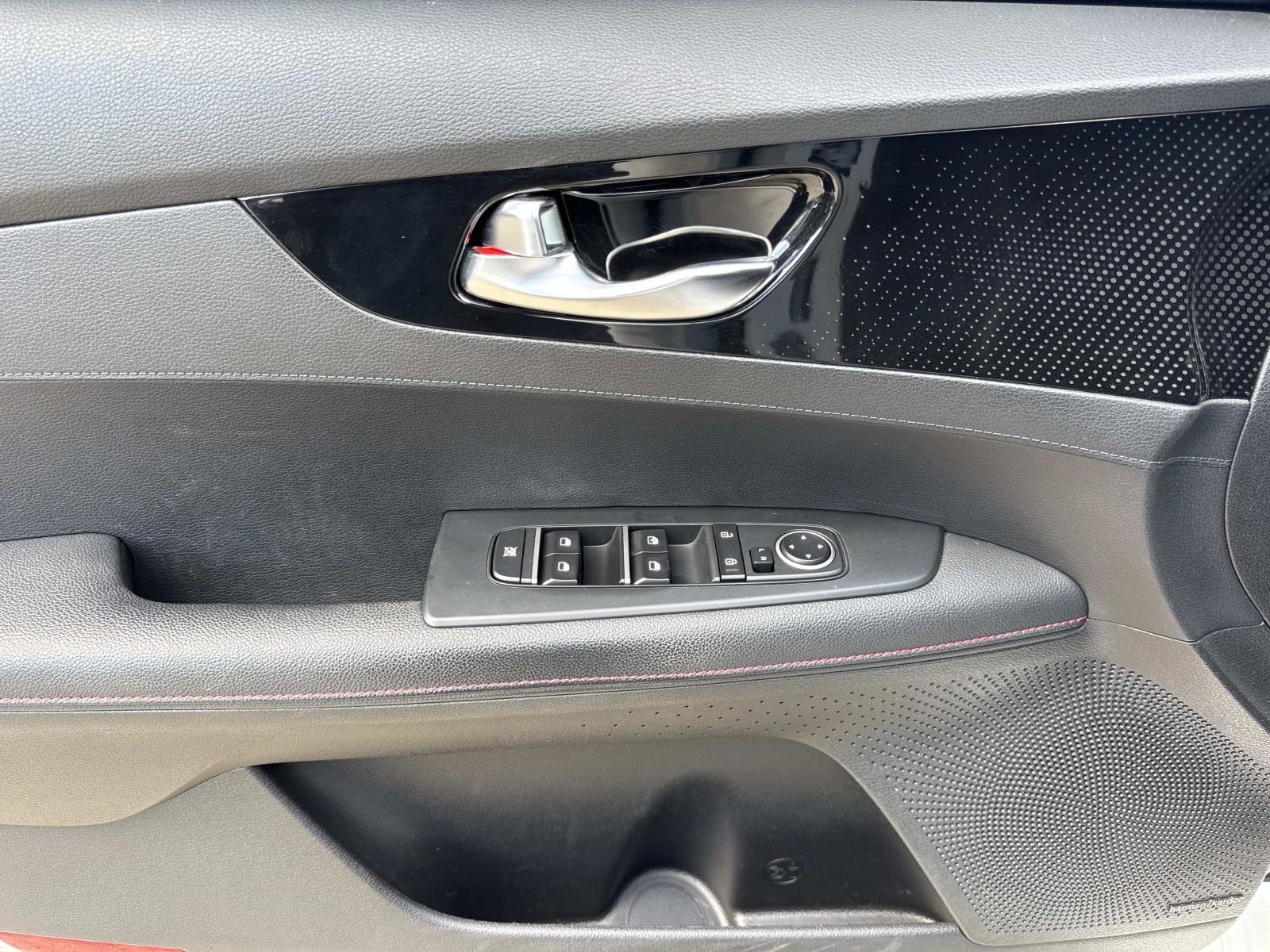 Used 2023 Kia Forte GT w/ GT2 Package image 19