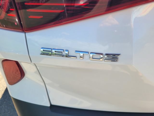Used 2021 Kia Seltos EX AWD/4WD image 7