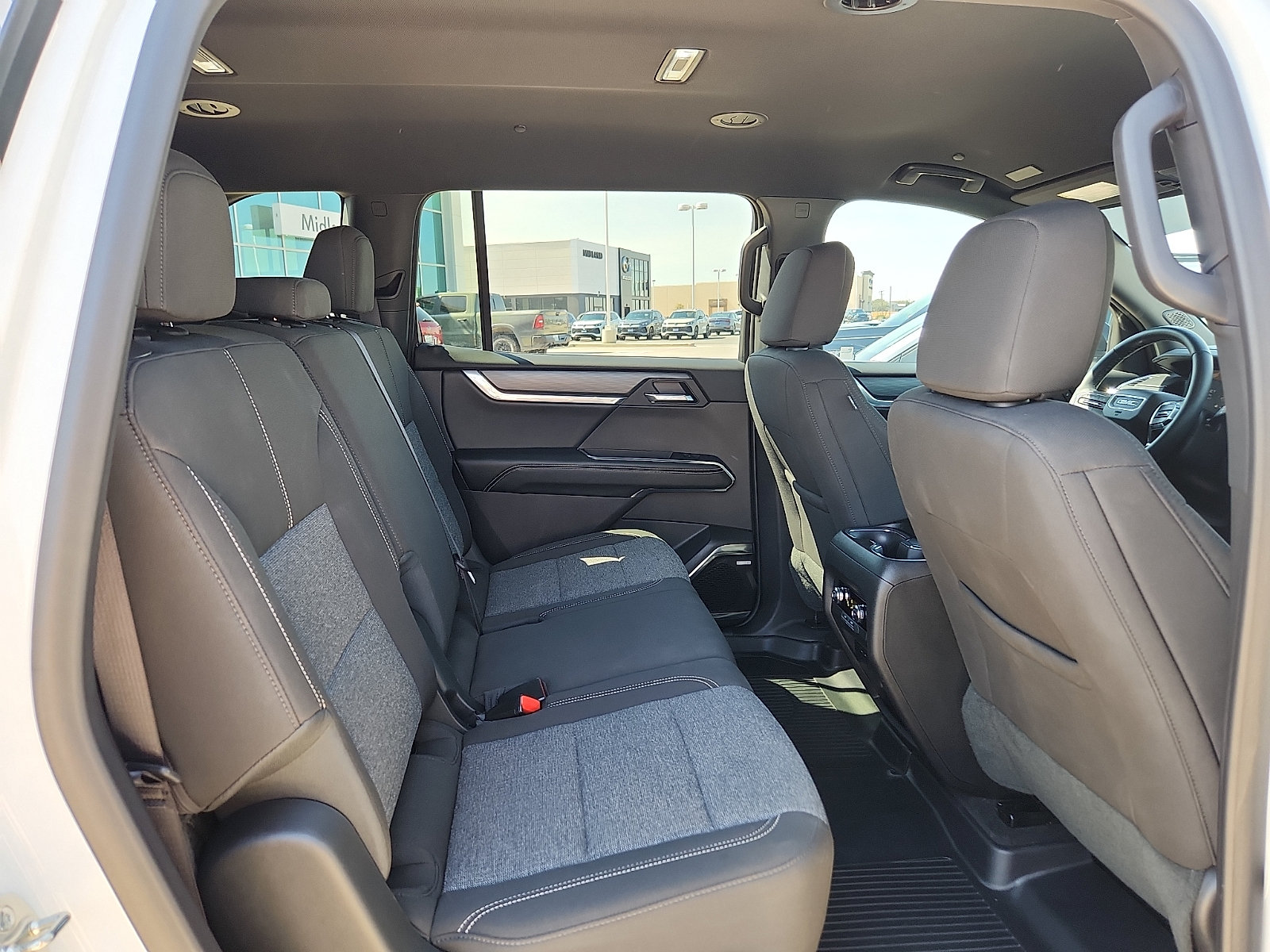 Used 2025 GMC Acadia Elevation w/ LPO, Floor Liner Package FWD image 13
