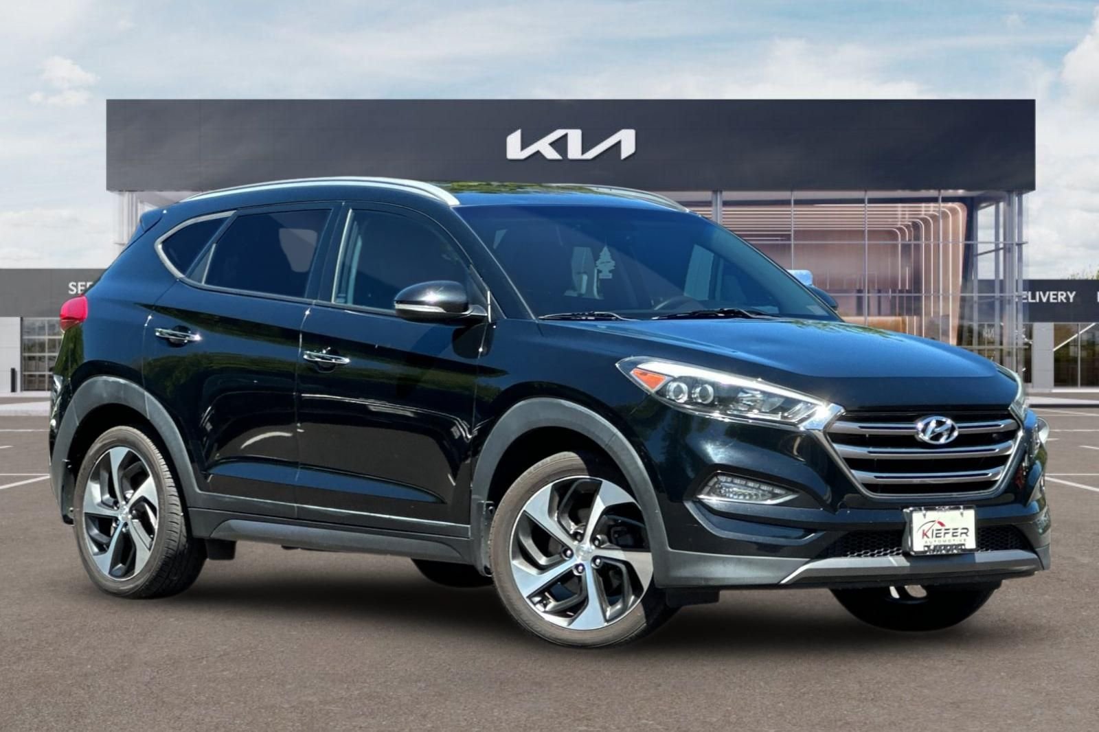 Used 2016 Hyundai Tucson Limited AWD/4WD image 2