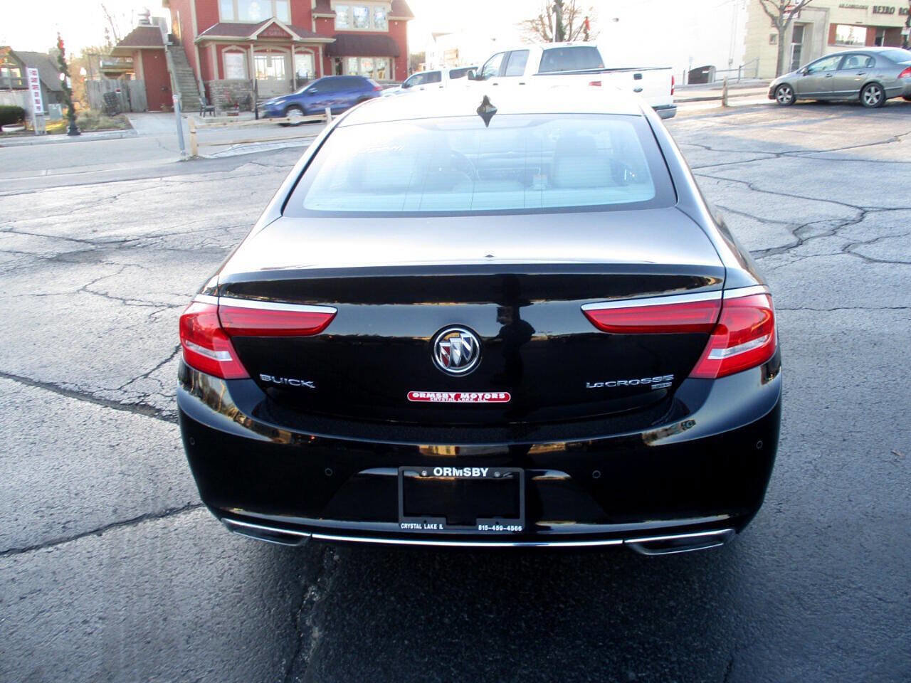 Used 2017 Buick LaCrosse Premium image 2