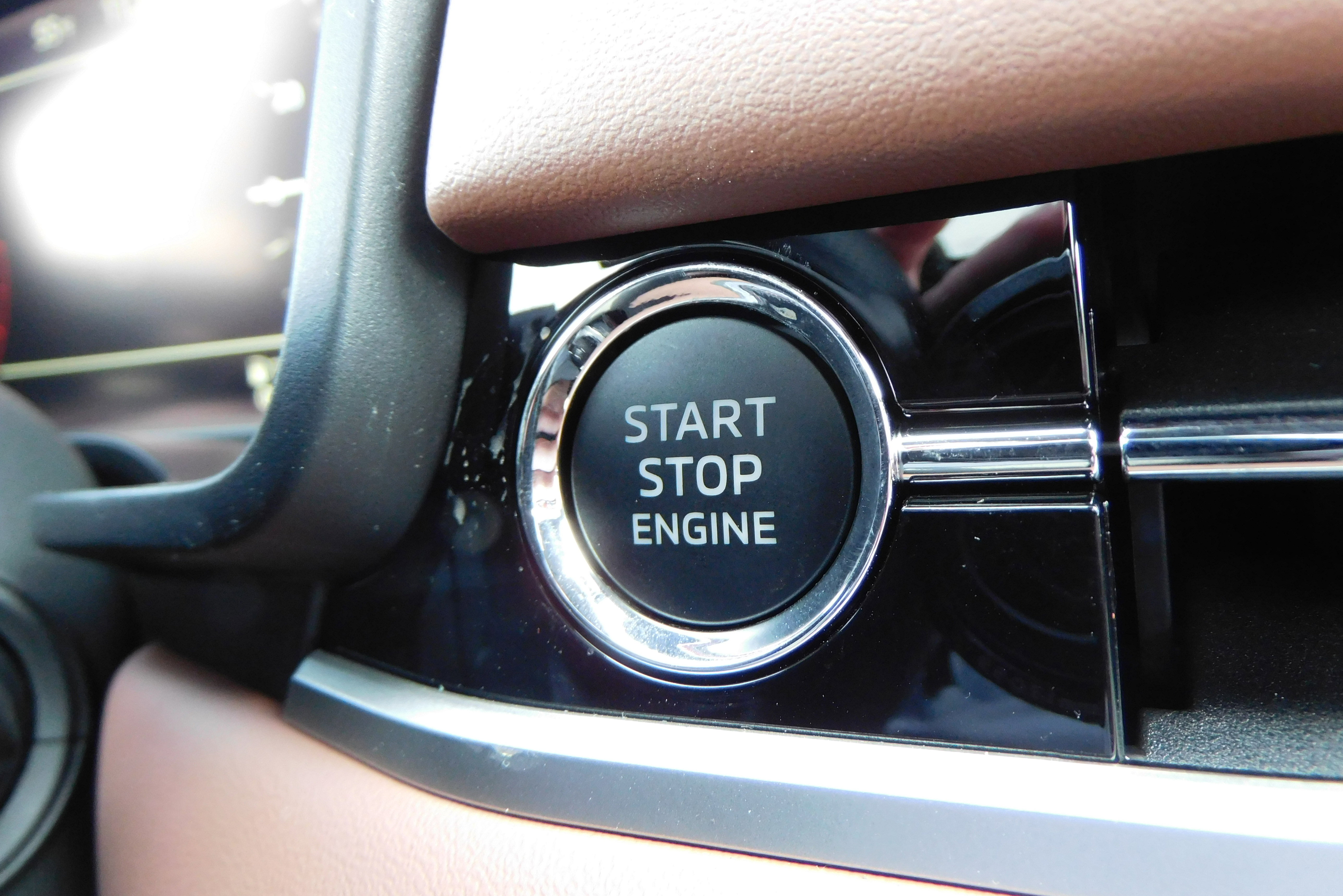 Used 2025 Mitsubishi Outlander SEL image 23