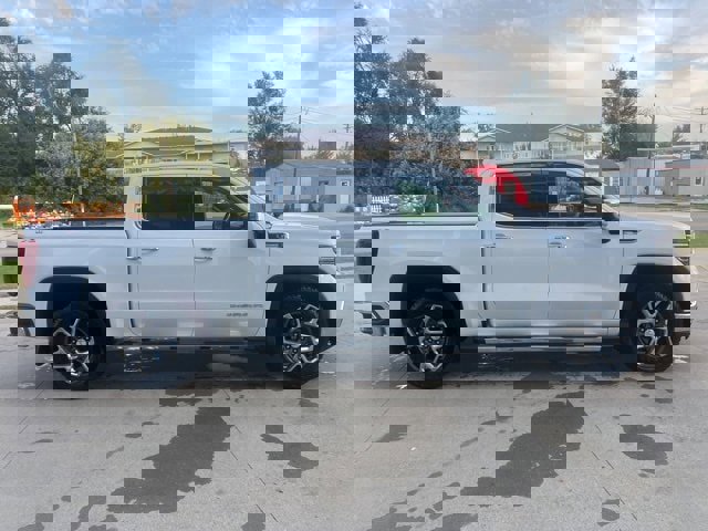 Certified 2023 GMC Sierra 1500 SLT w/ X31 Off-Road Package image 5