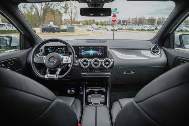 Certified 2022 Mercedes-Benz GLA 35 AMG 4MATIC image 16