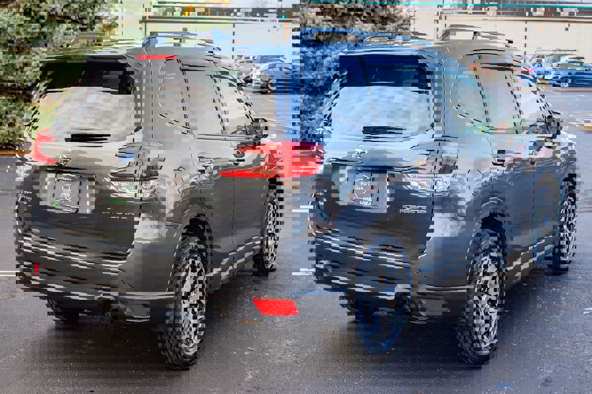 Used 2020 Subaru Forester Premium image 9