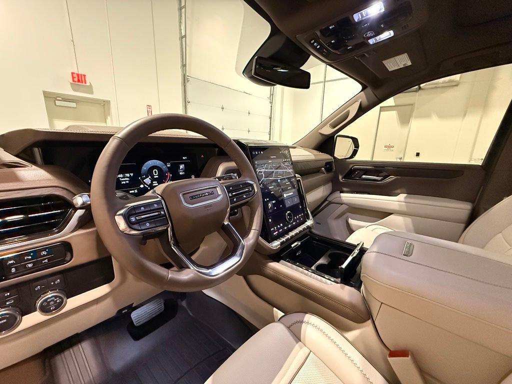 Used 2026 GMC Yukon Denali w/ Sun & Power Step Package AWD/4WD image 19