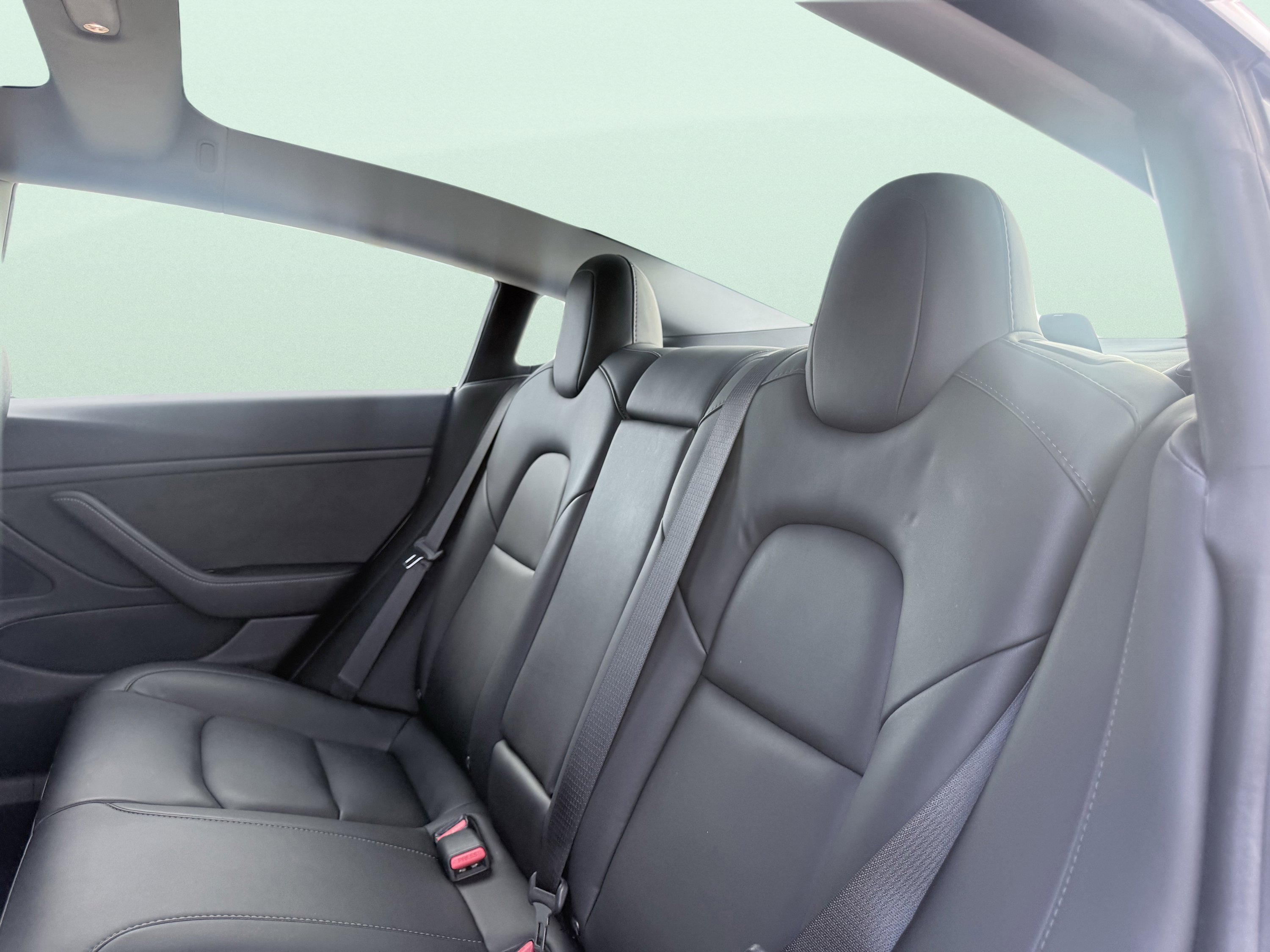 Used 2020 Tesla Model 3 Long Range image 36