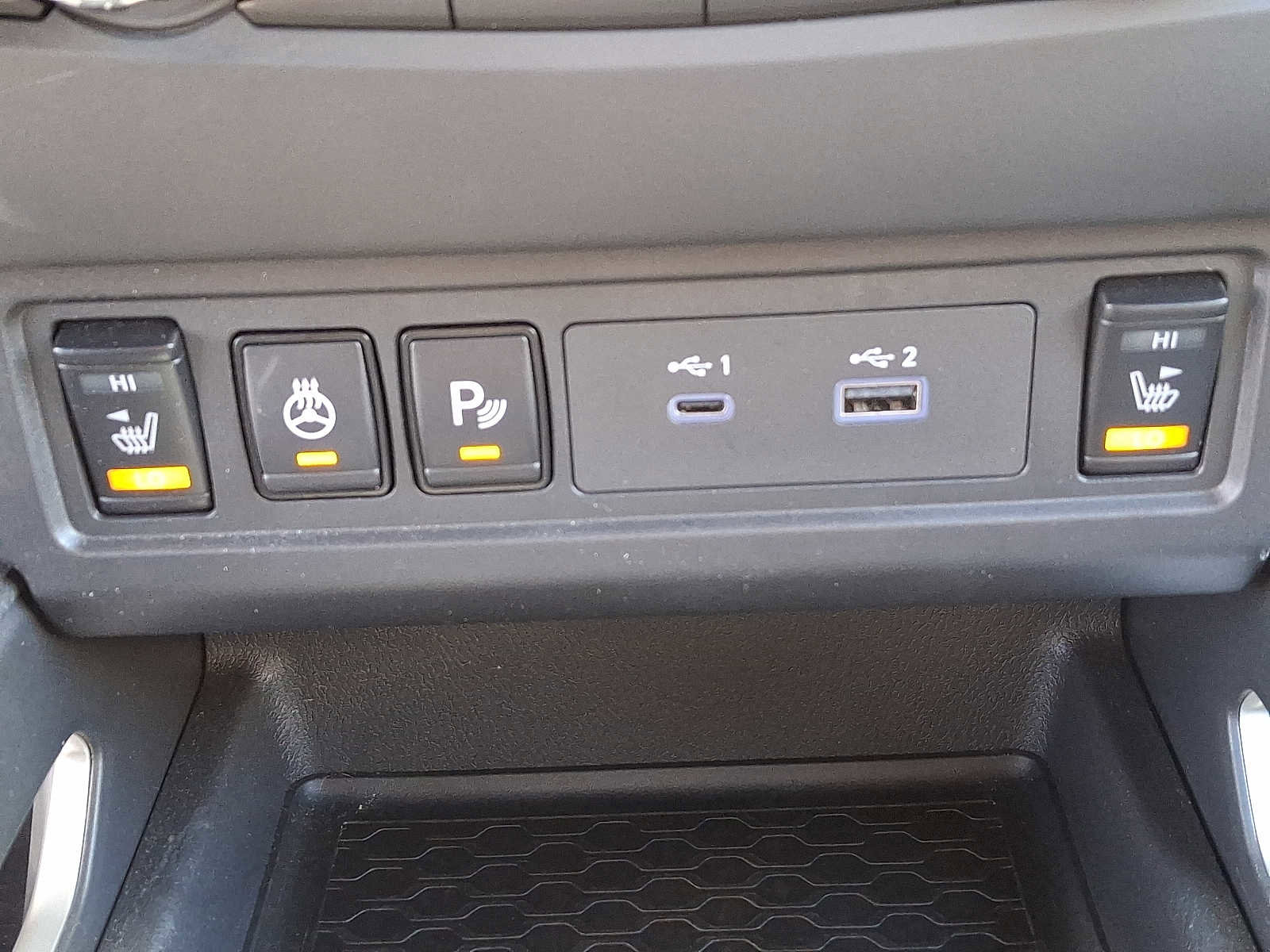 Used 2025 Nissan Frontier SV w/ SV Convenience Package image 25