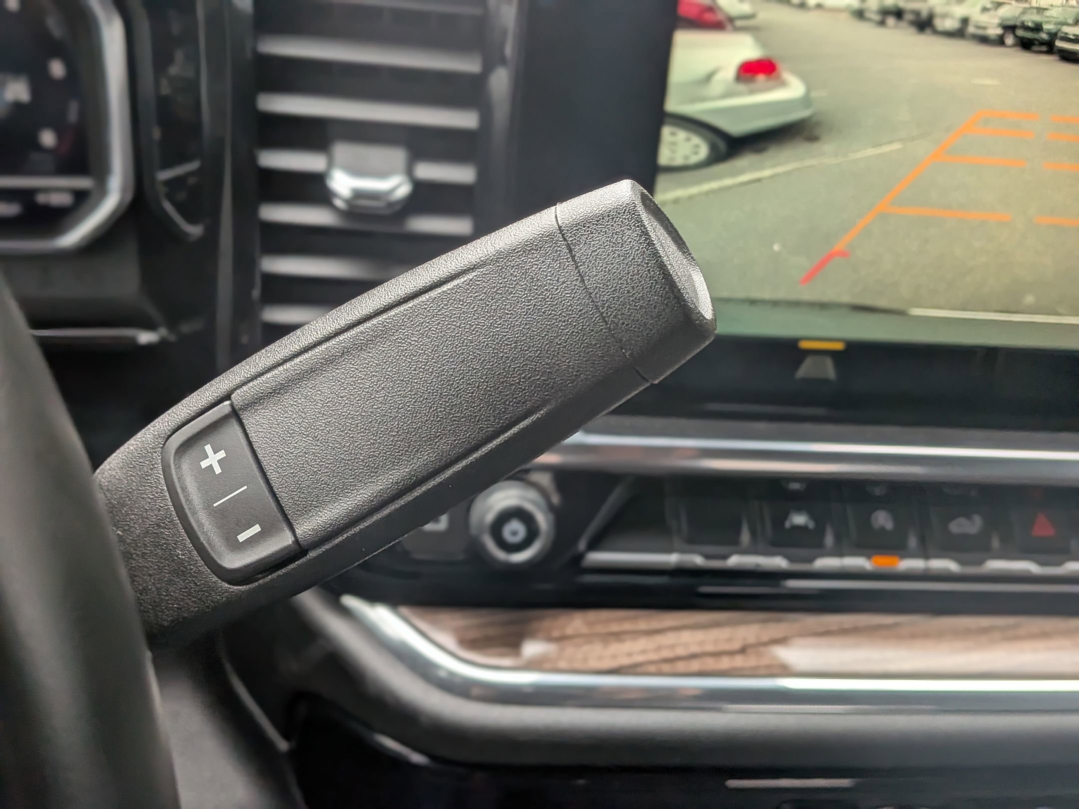 Used 2024 Chevrolet Silverado 1500 LT image 31