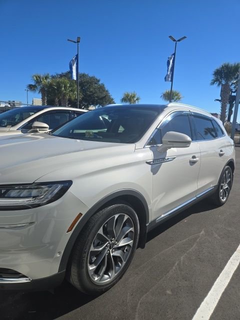 Used 2022 Lincoln Nautilus Reserve w/ Equipment Group 201A image 12