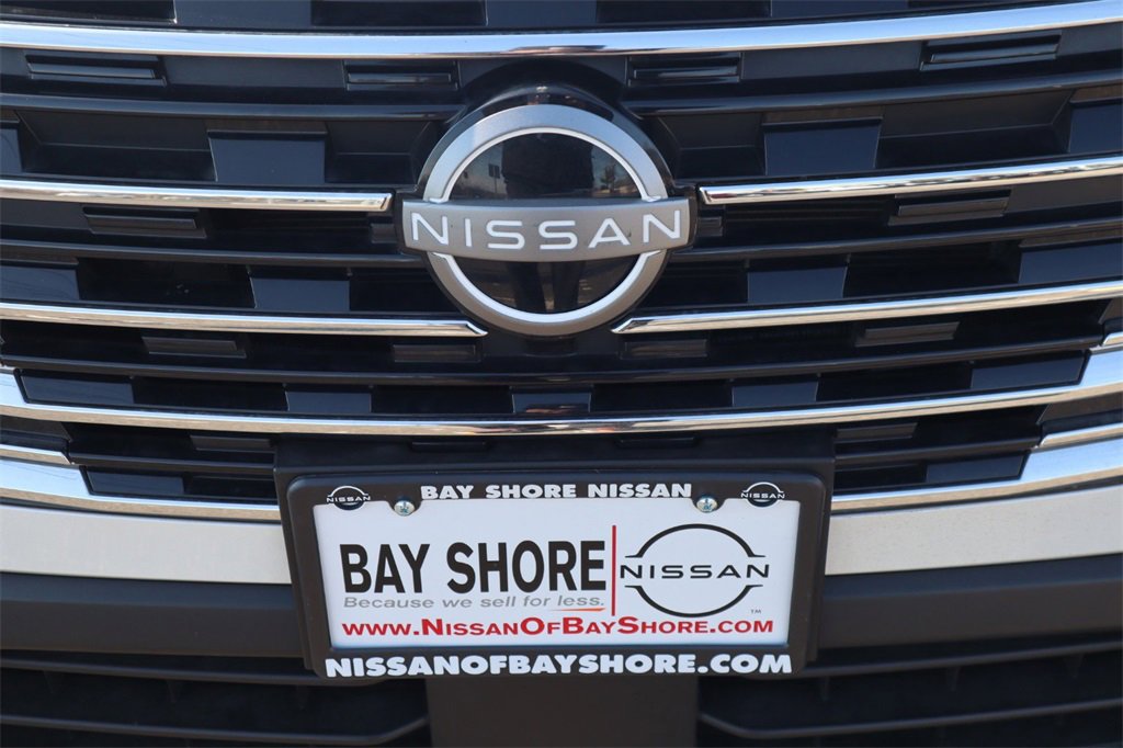 Used 2024 Nissan Rogue SV w/ SV Premium Package image 31