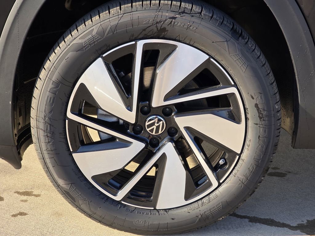New 2026 Volkswagen Atlas SE image 7