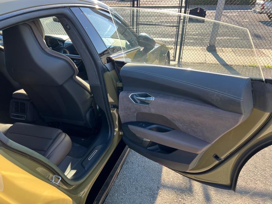Used 2023 Audi RS e-tron GT w/ Carbon Performance Package image 39