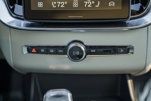 New 2026 Volvo XC90 B6 Ultra w/ Protection Package Premier image 23