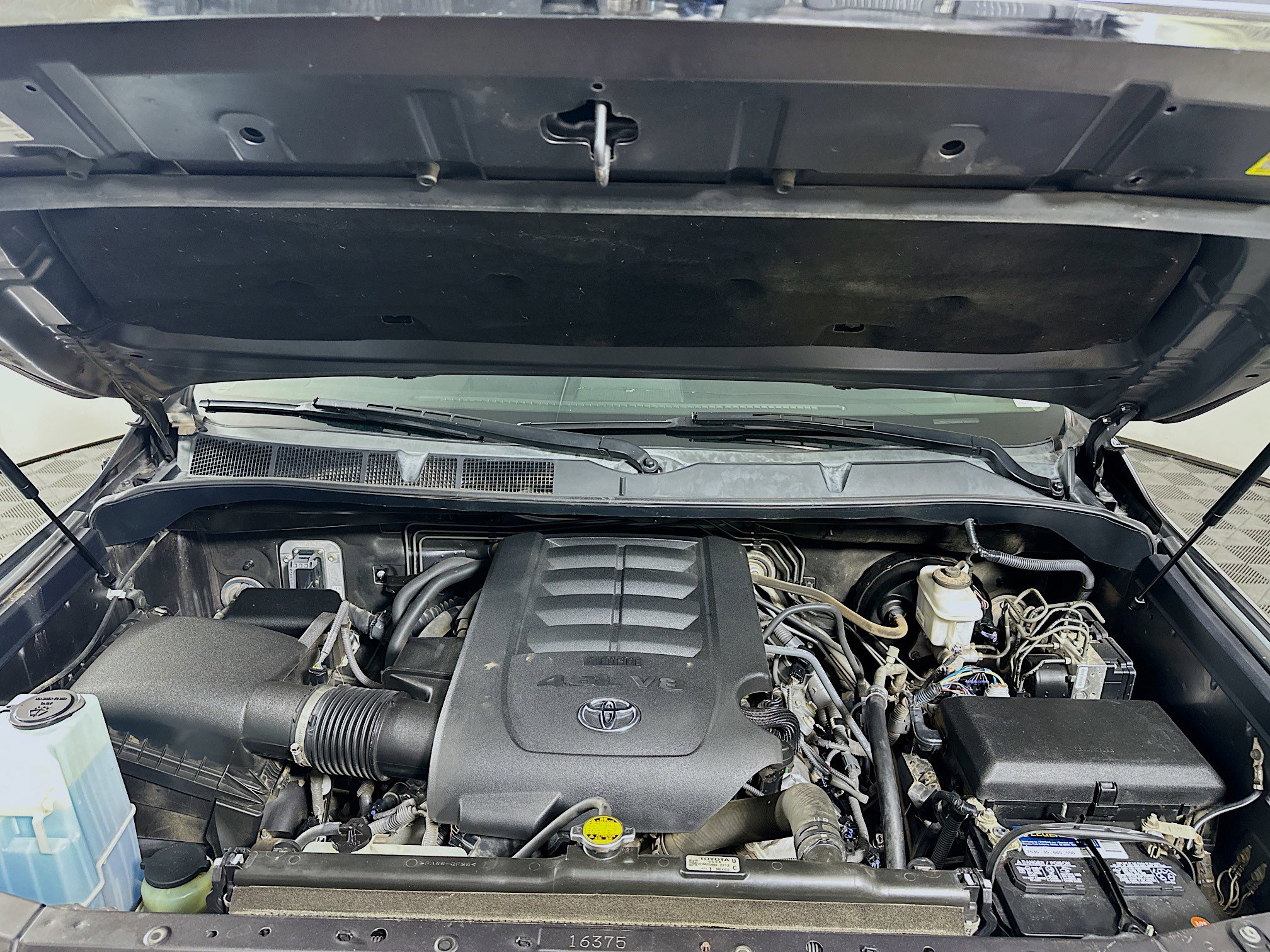 Used 2015 Toyota Tundra SR5 w/ SR5 Upgrade Package image 33