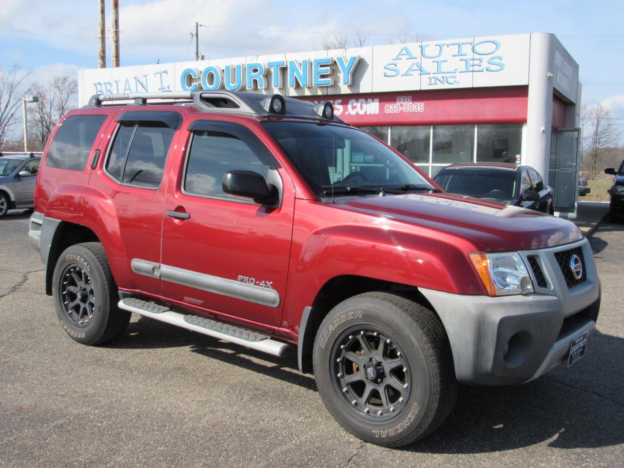 Used 2013 Nissan Xterra PRO-4X w/ Pro-4x Leather Pkg AWD/4WD image 3