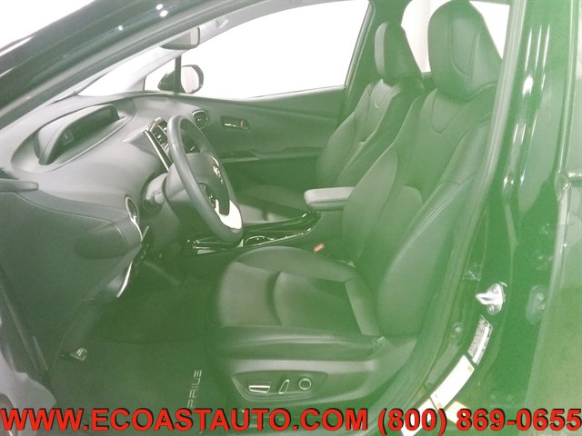 Used 2017 Toyota Prius Four FWD image 10