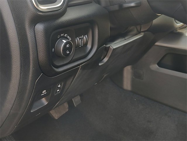 New 2026 RAM 1500 4x4 Crew Cab image 13