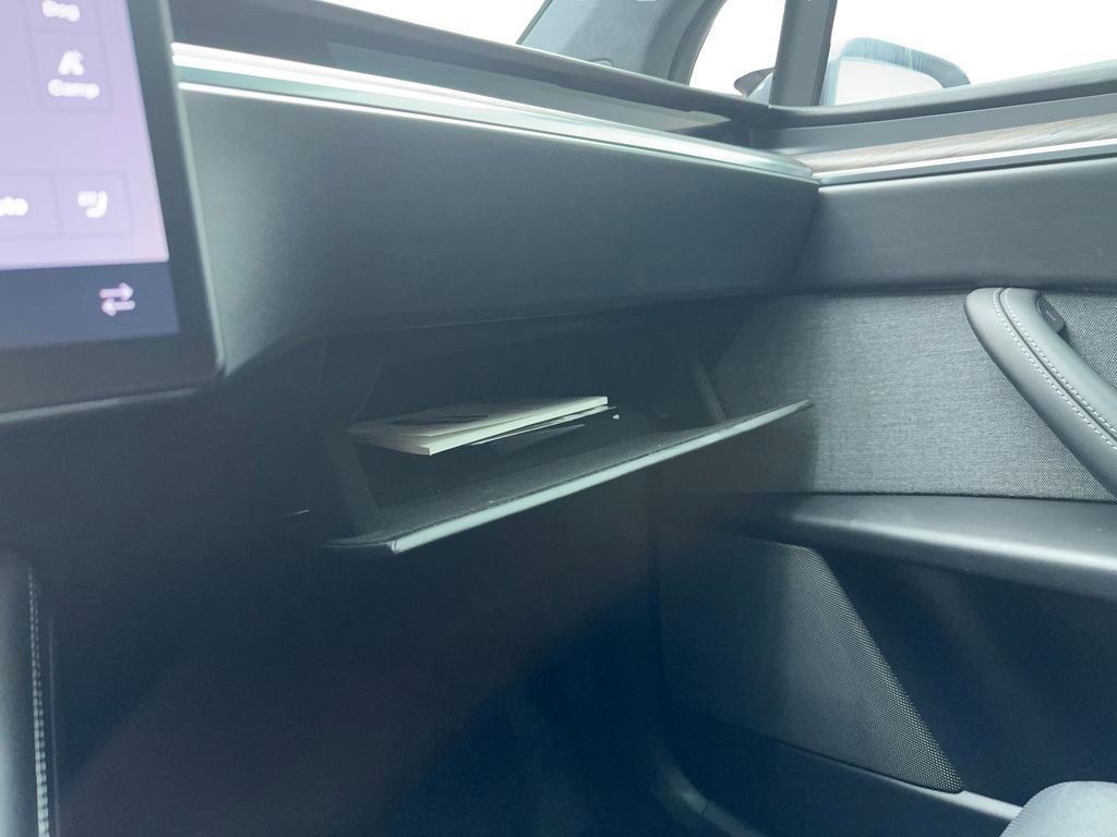 Used 2023 Tesla Model X image 35