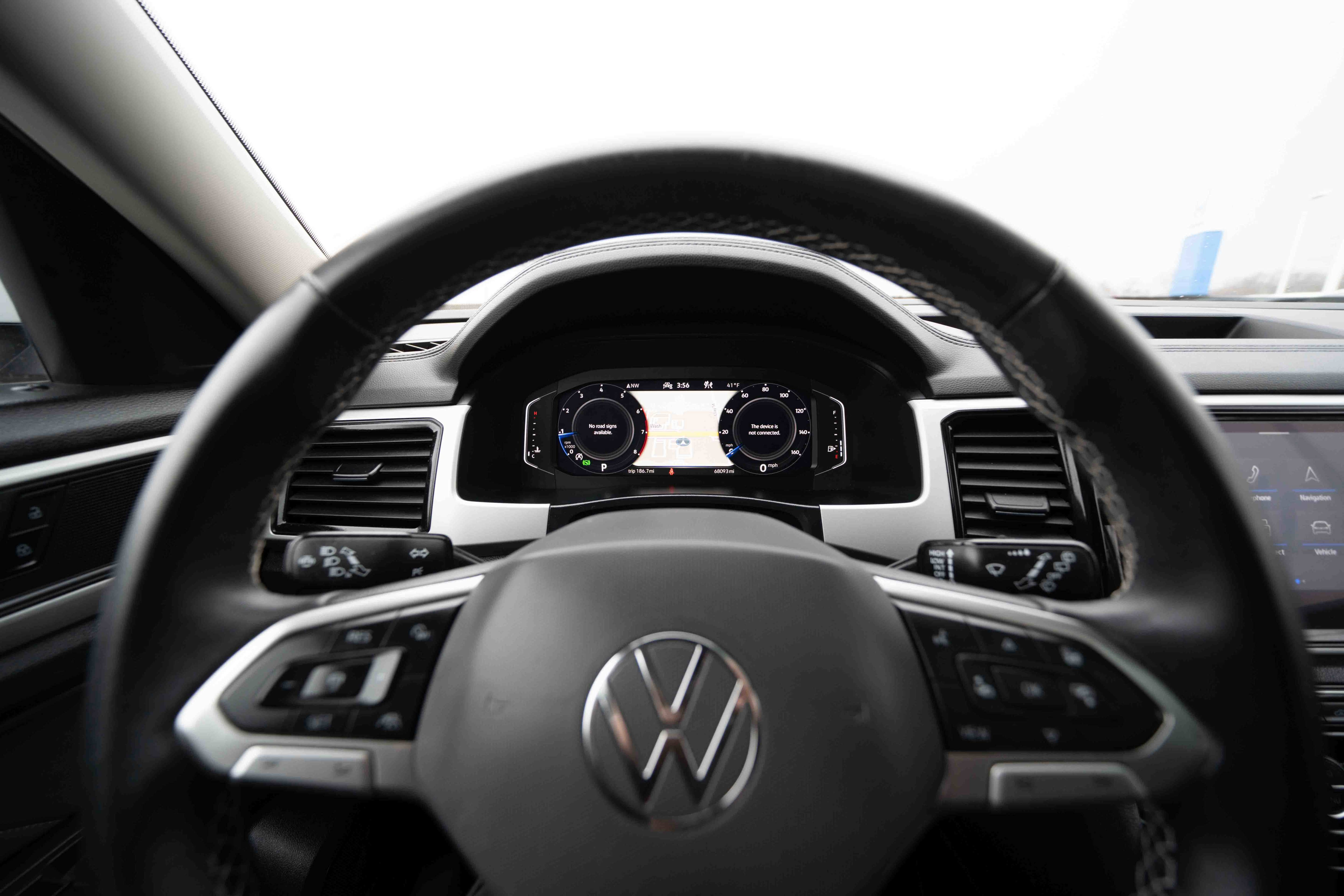 Used 2022 Volkswagen Atlas SEL image 15