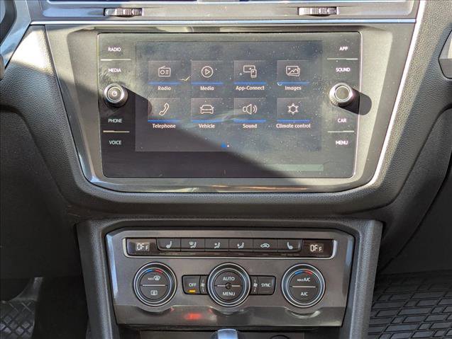 Used 2019 Volkswagen Tiguan SE w/ 3rd Row Seat Package image 14
