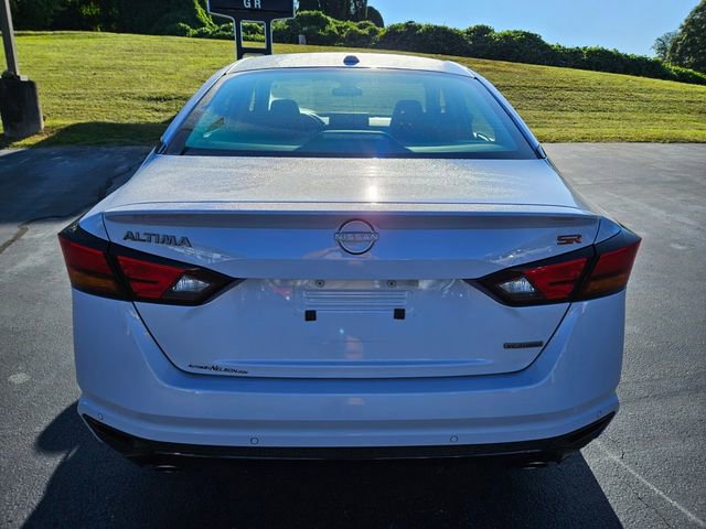 Used 2024 Nissan Altima 2.0 SR FWD image 7