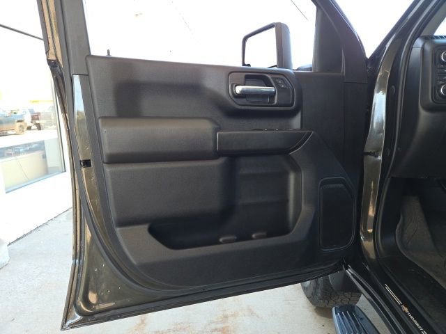 Used 2022 Chevrolet Silverado 2500 Custom w/ Custom Value Package AWD/4WD image 42