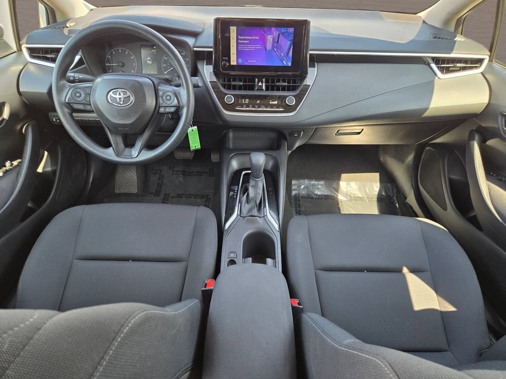 Used 2025 Toyota Corolla LE FWD image 14