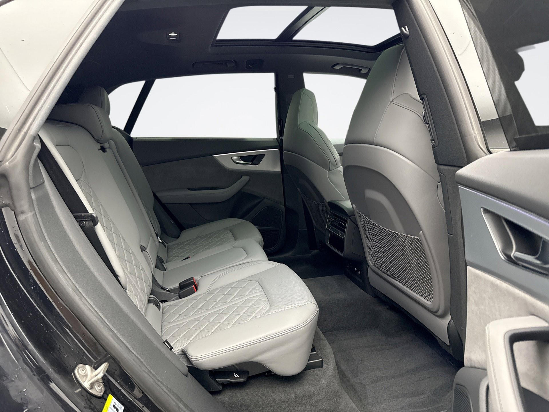 Used 2021 Audi SQ8 Prestige w/ Prestige Package image 21