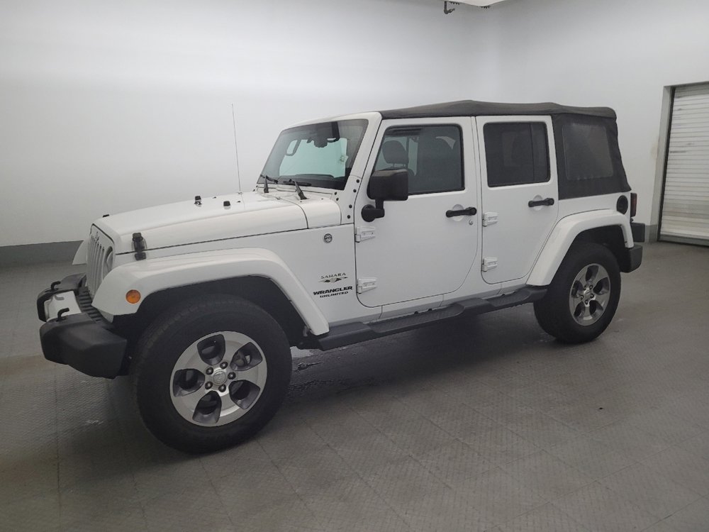 Used 2017 Jeep Wrangler Unlimited Sahara image 2