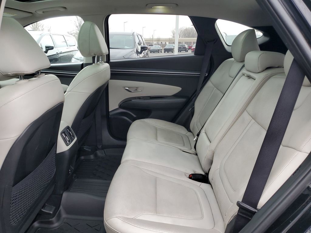 Used 2023 Hyundai Tucson Limited image 32