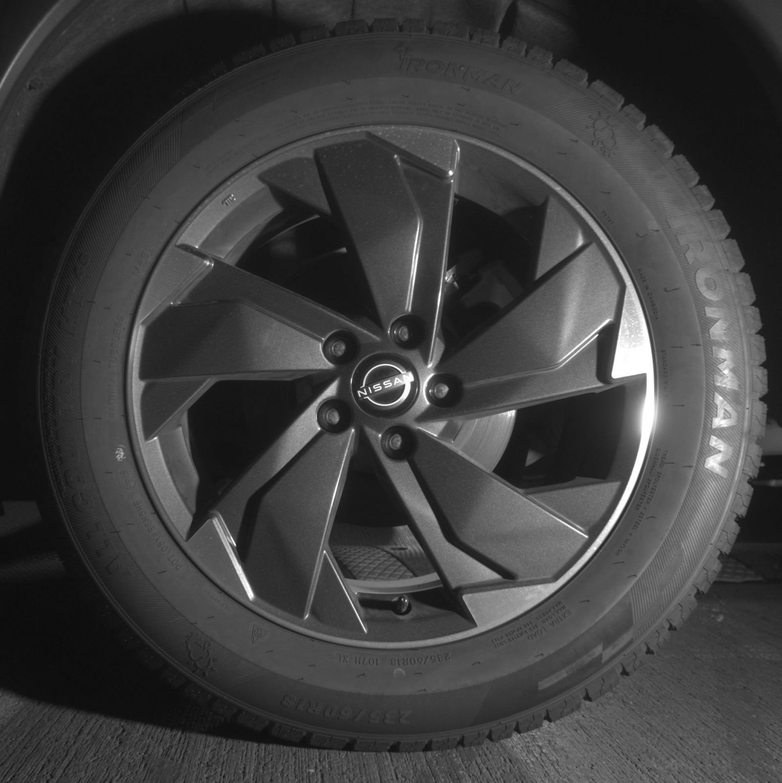 Used 2025 Nissan Rogue SV AWD/4WD image 16