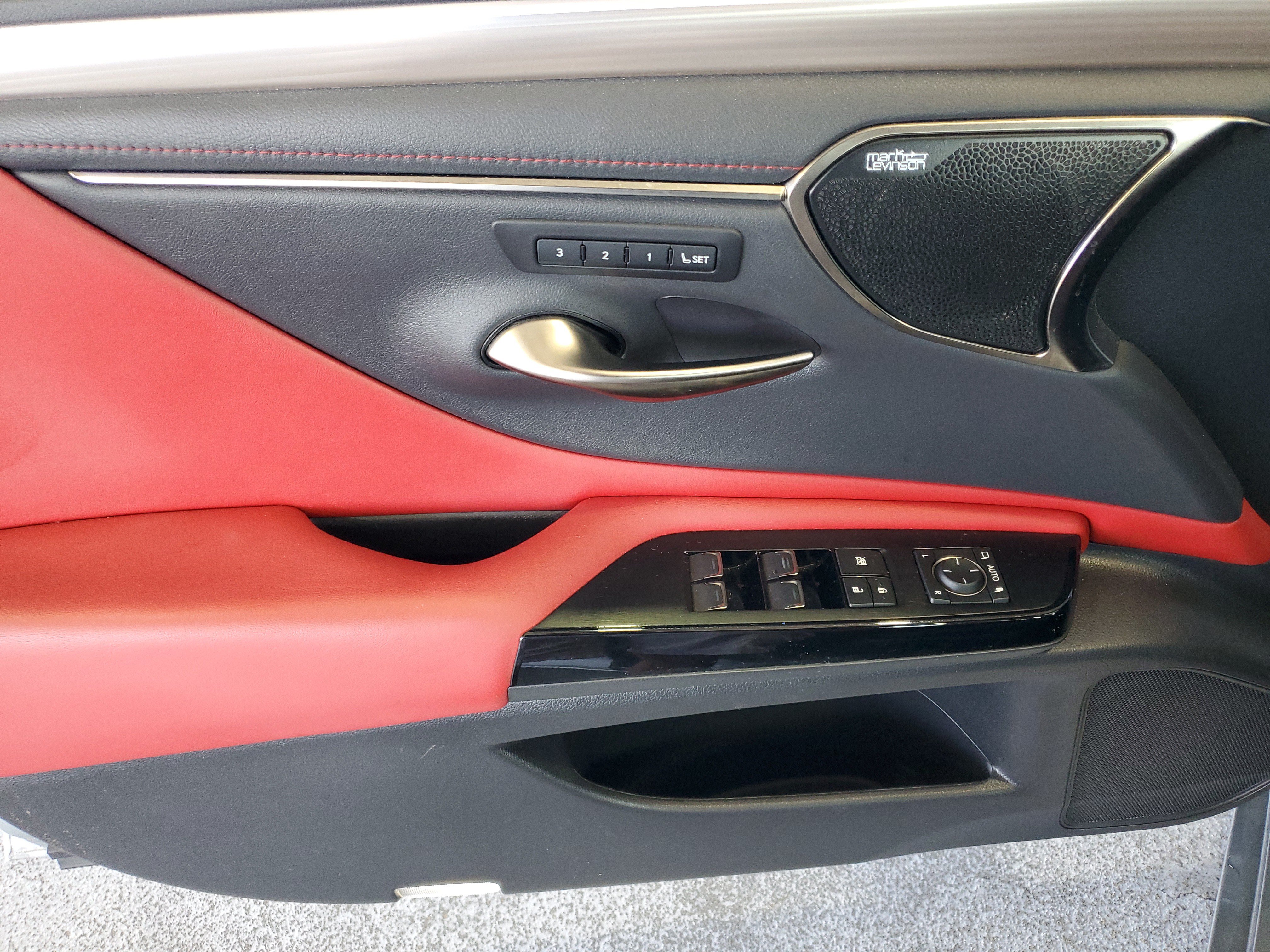 Used 2023 Lexus ES 350 F Sport w/ Accessory Package (Z2) FWD image 15