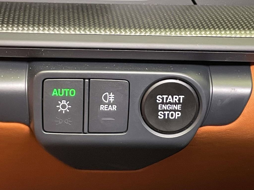 Used 2025 Porsche 911 Carrera S image 40