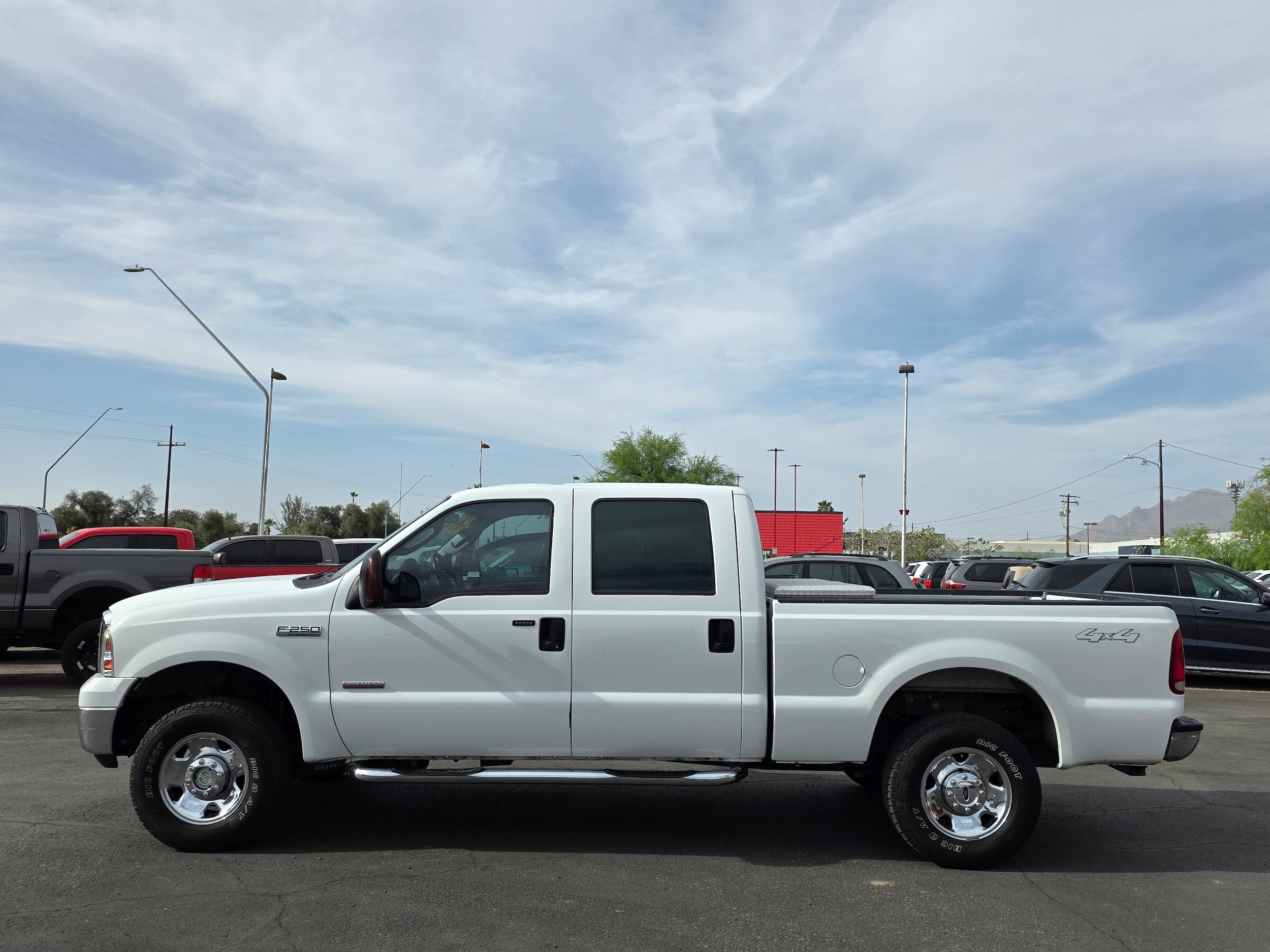 Used 2006 Ford F250 XLT image 2