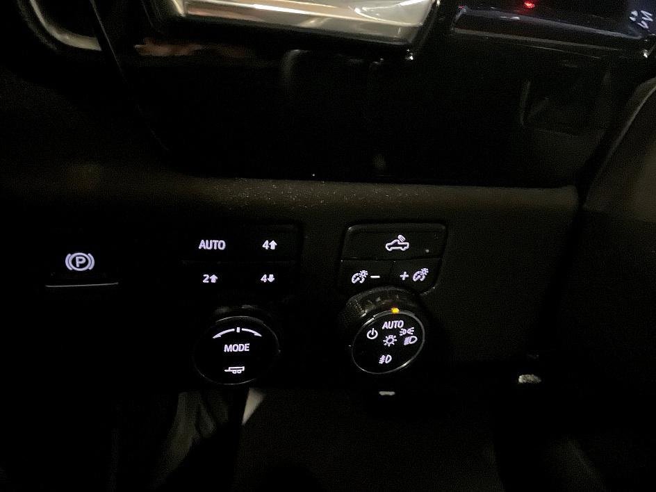 Used 2023 Chevrolet Silverado 1500 RST image 24