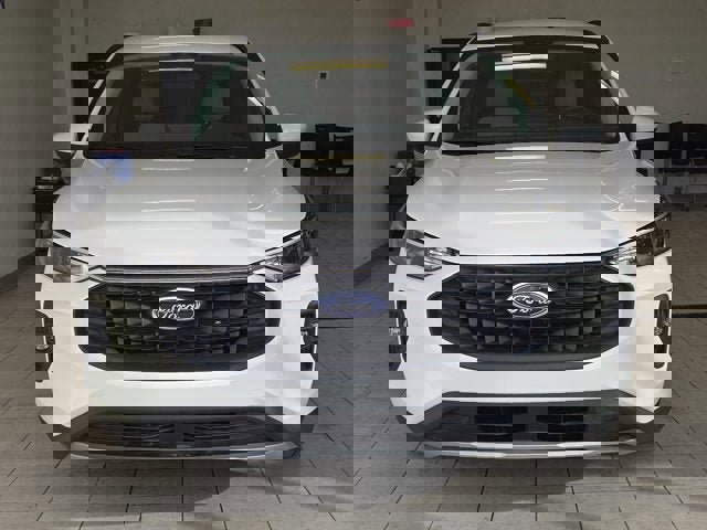Used 2023 Ford Escape SE image 2