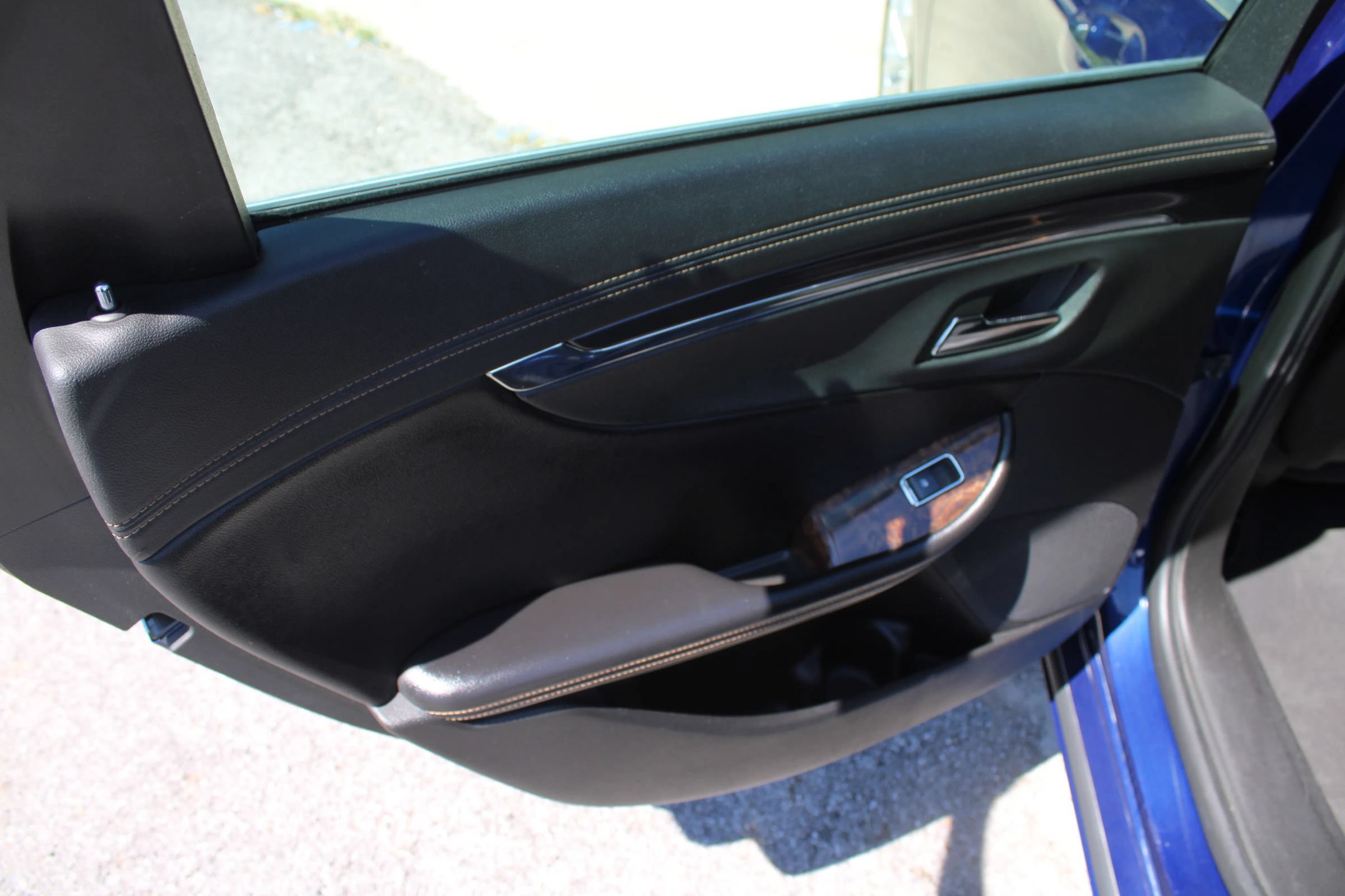 Used 2014 Chevrolet Impala LTZ FWD image 17