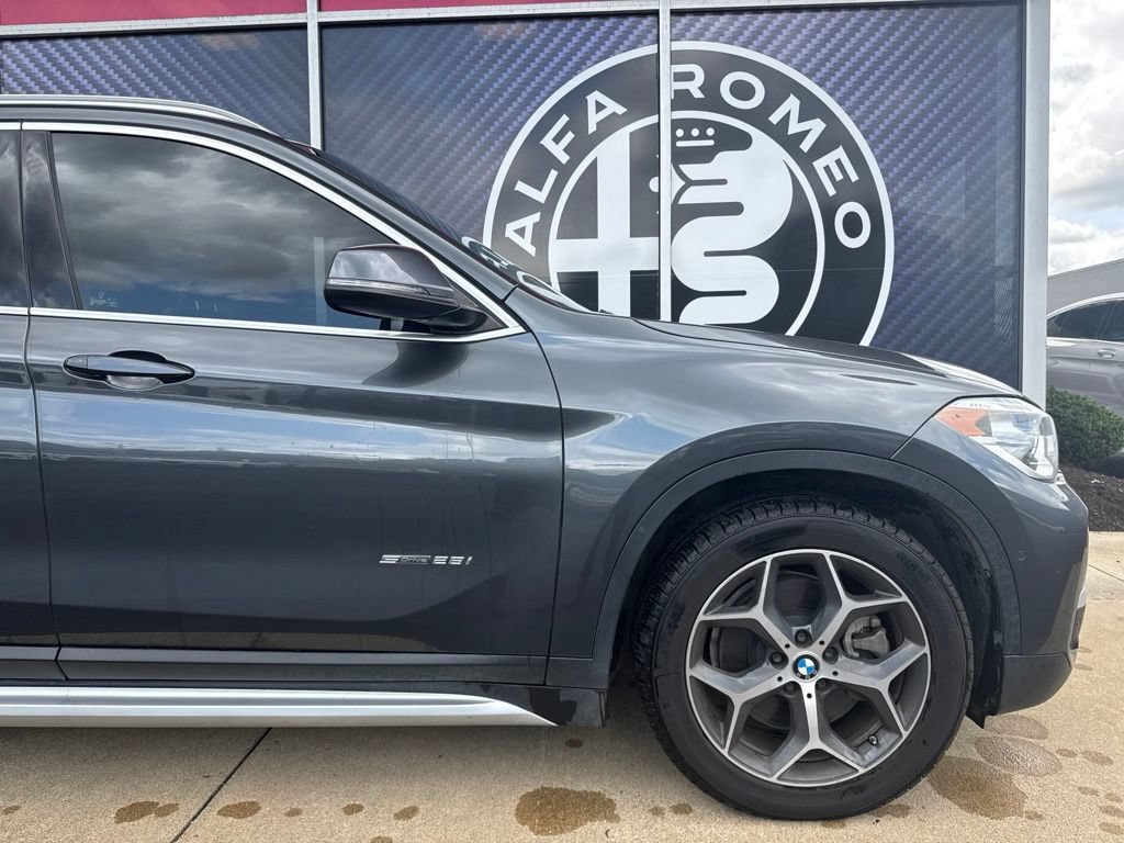 Used 2018 BMW X1 sDrive28i w/ Convenience Package FWD image 3