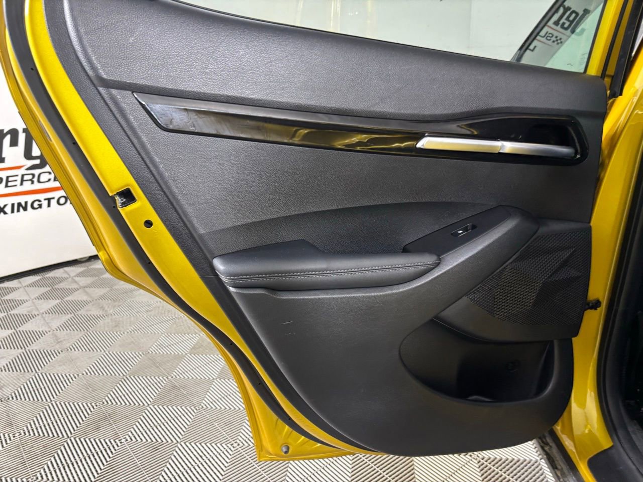 Used 2023 Kia Seltos SX image 17