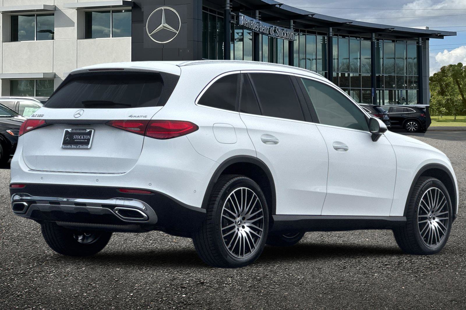 New 2026 Mercedes-Benz GLC 300 4MATIC image 4