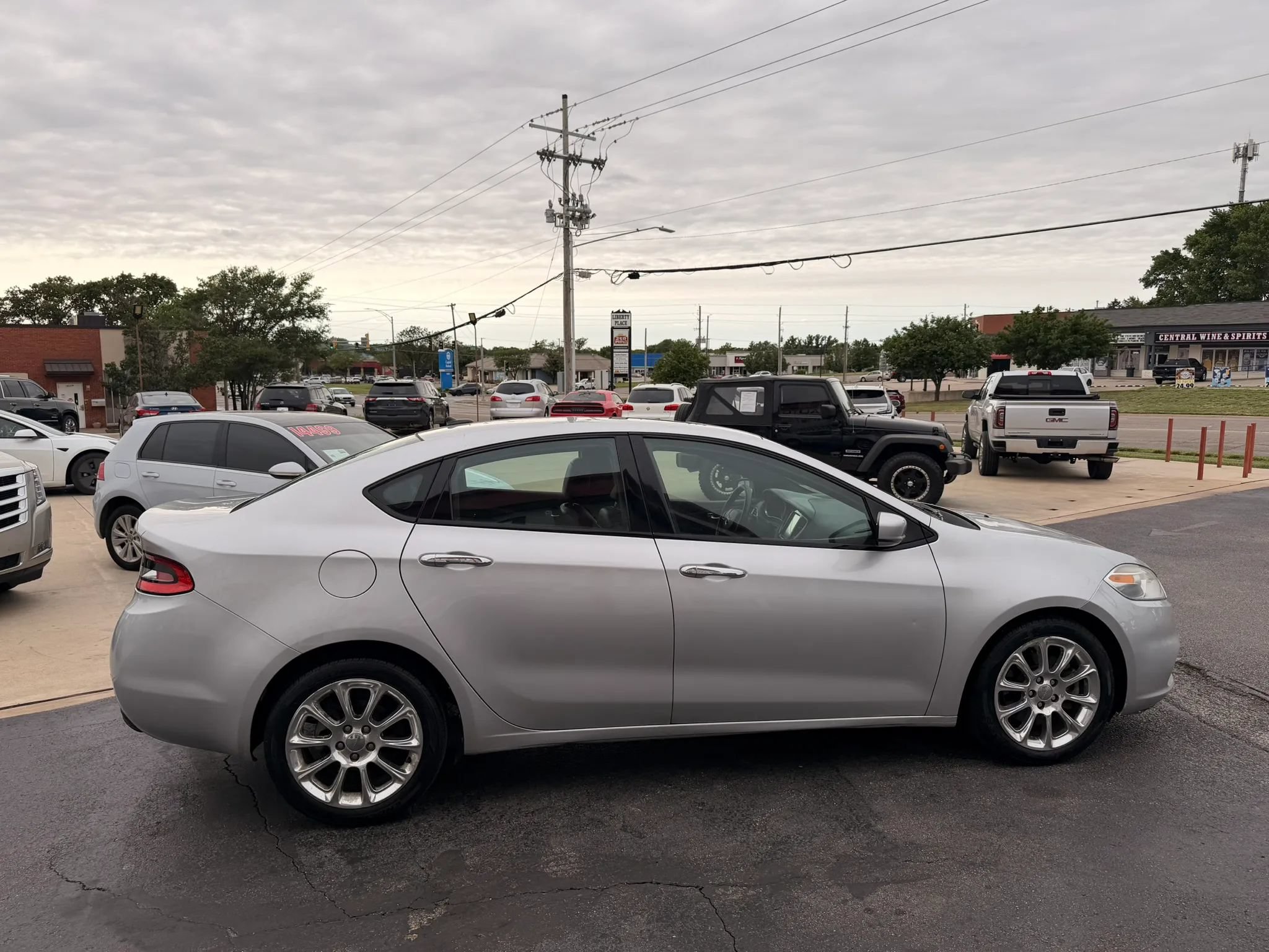 Used 2013 Dodge Dart Limited w/ Premium Group FWD image 6