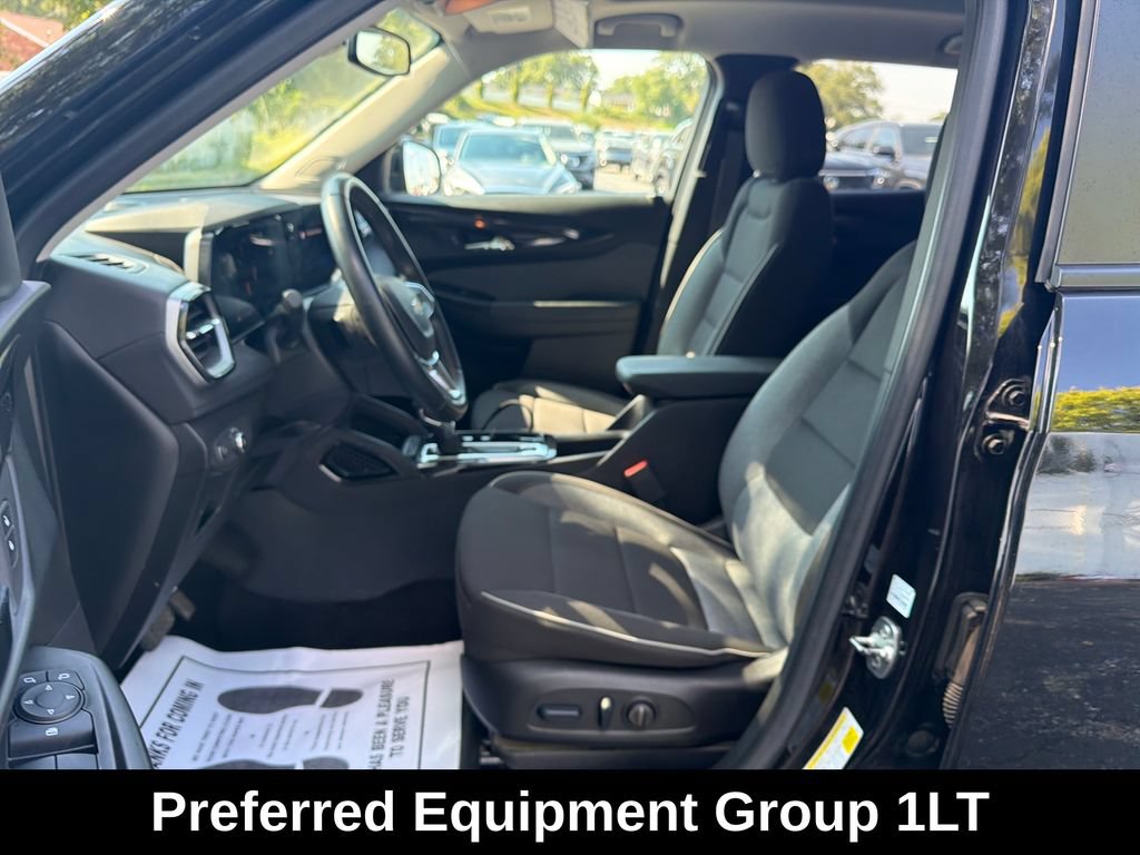 Used 2024 Chevrolet TrailBlazer LT w/ Convenience Package AWD/4WD image 11