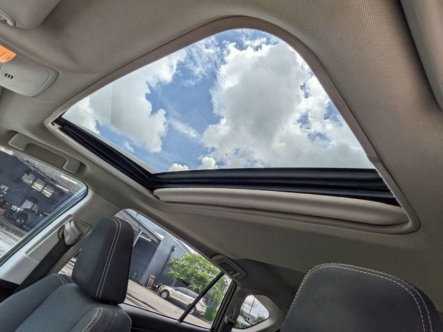 Used 2016 Toyota RAV4 XLE FWD image 21