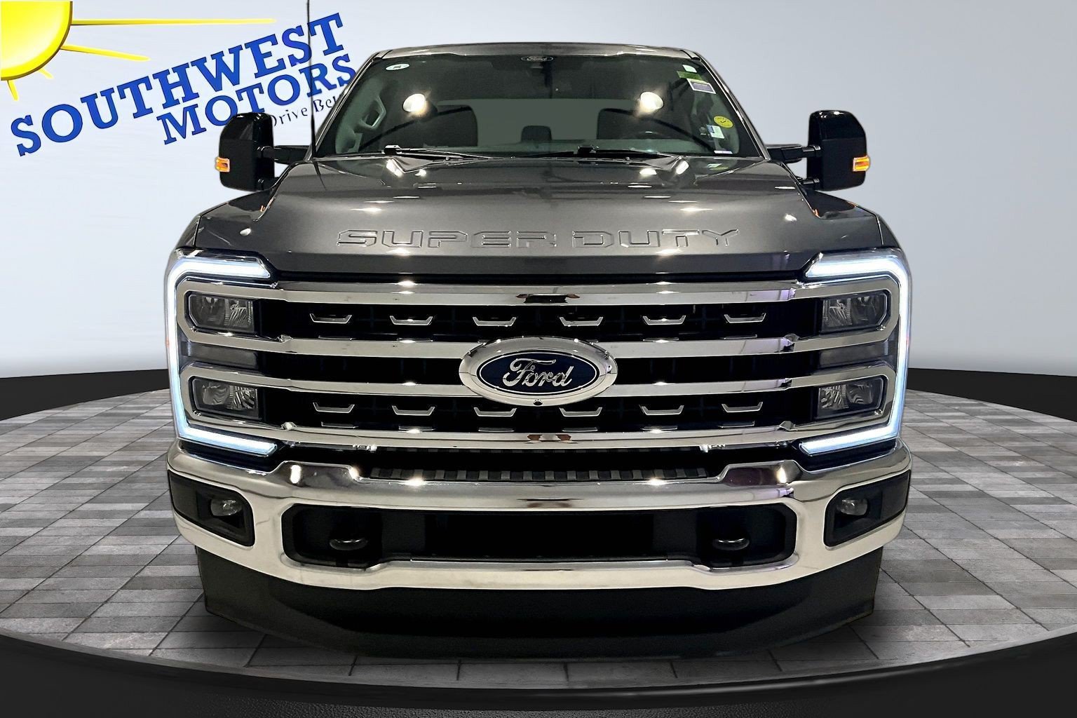Used 2026 Ford F250 Lariat AWD/4WD image 2