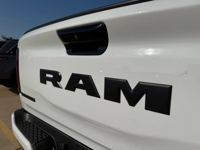 New 2027 RAM 1500 Laramie AWD/4WD image 14