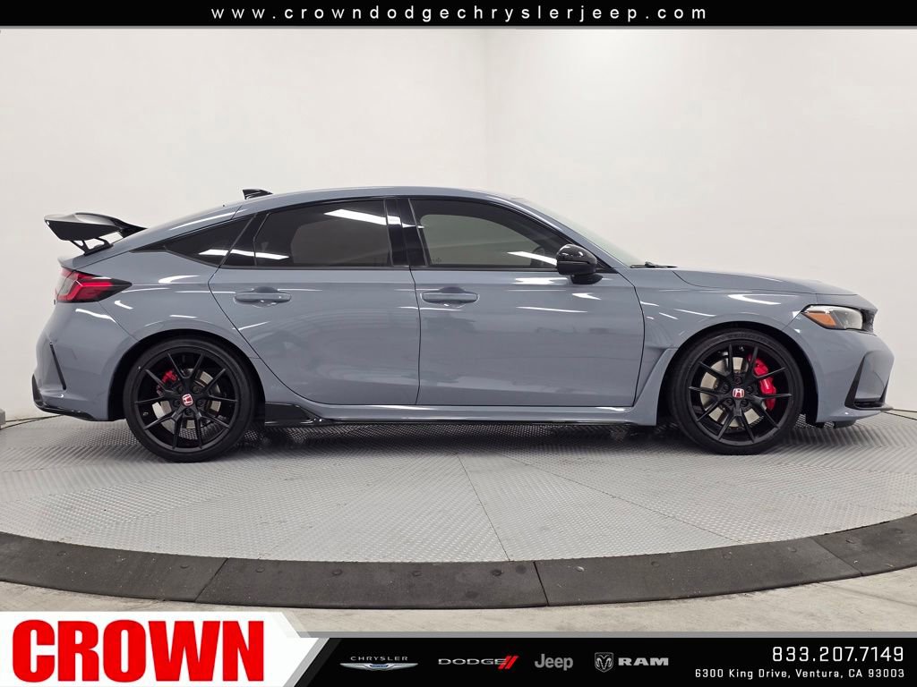 Used 2024 Honda Civic Type R image 8