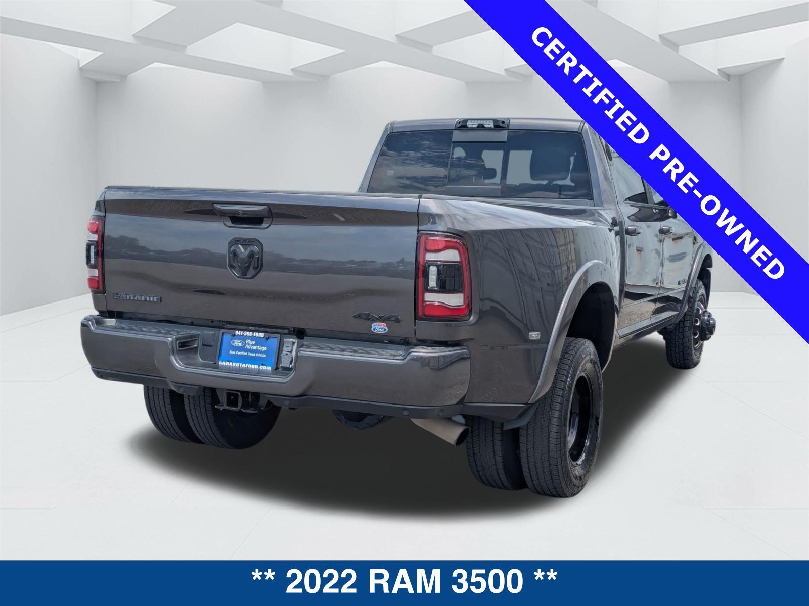 Used 2022 RAM 3500 Laramie w/ Night Edition AWD/4WD image 5