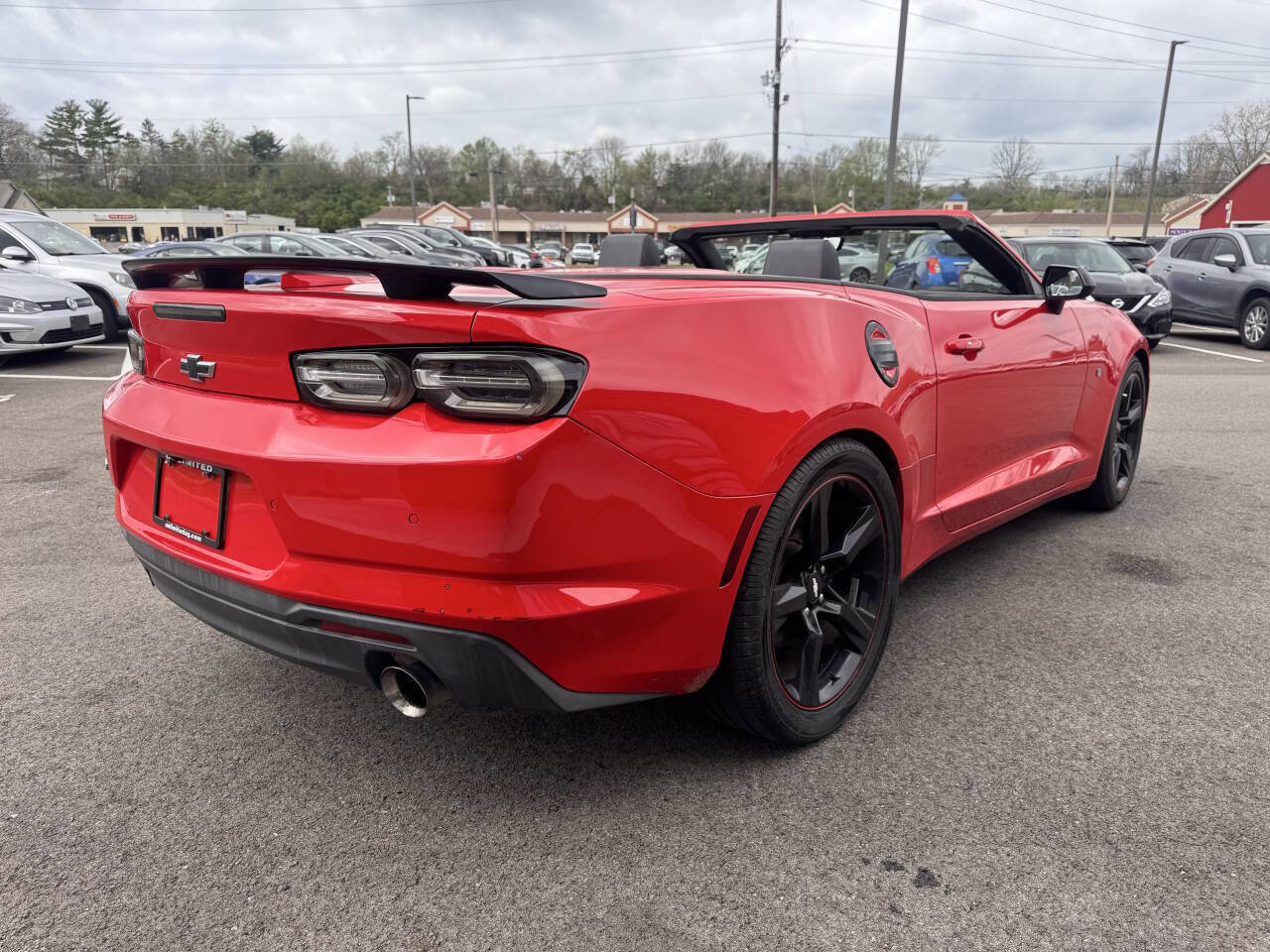 Used 2020 Chevrolet Camaro LT w/ RS Package RWD image 9
